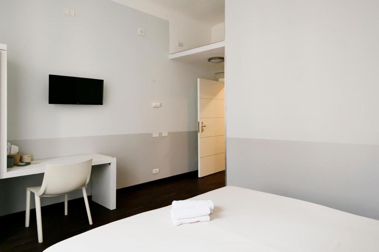 Dm69 - Termini Monti Crossroads Hotel Rome Exterior photo