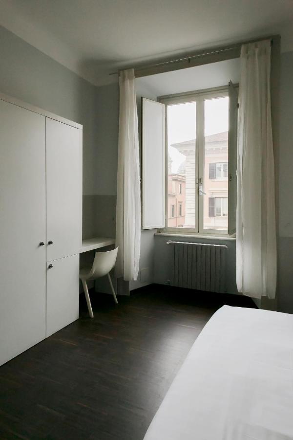 Dm69 - Termini Monti Crossroads Hotel Rome Exterior photo