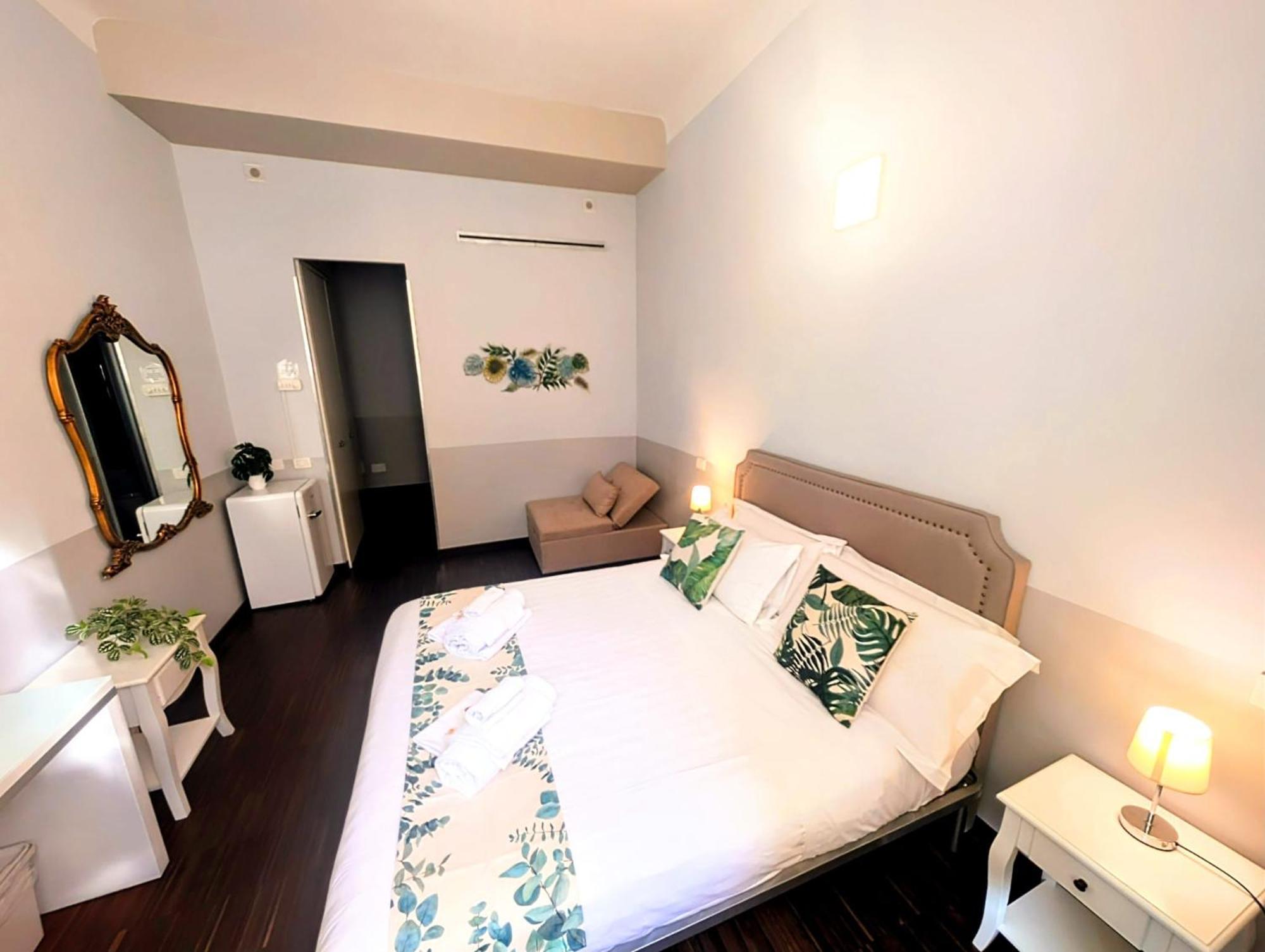 Dm69 - Termini Monti Crossroads Hotel Rome Exterior photo